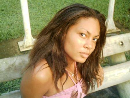 ravissante vs trouvé pa??elle merite kon lui laiss d com
